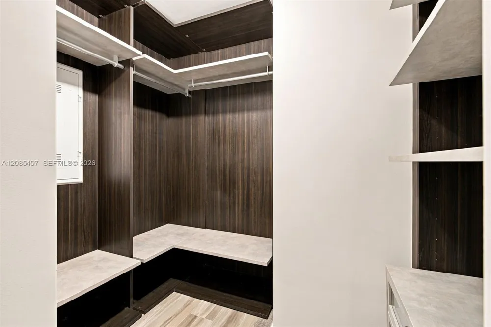 801 S Miami Ave #1810 Miami, FL 33130