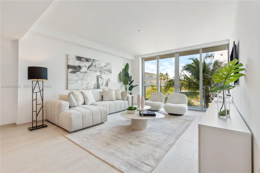 10281 W Bay Harbor Dr #405 Bay Harbor Islands, FL 33154
