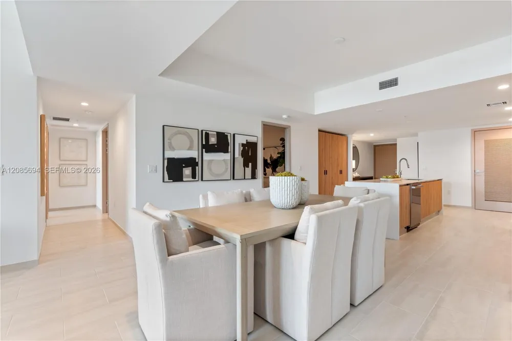 10281 W Bay Harbor Dr #405 Bay Harbor Islands, FL 33154