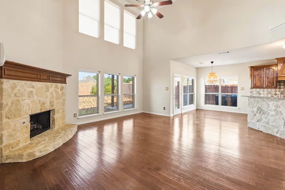 8224 Summerview Court Fort Worth, TX 76123