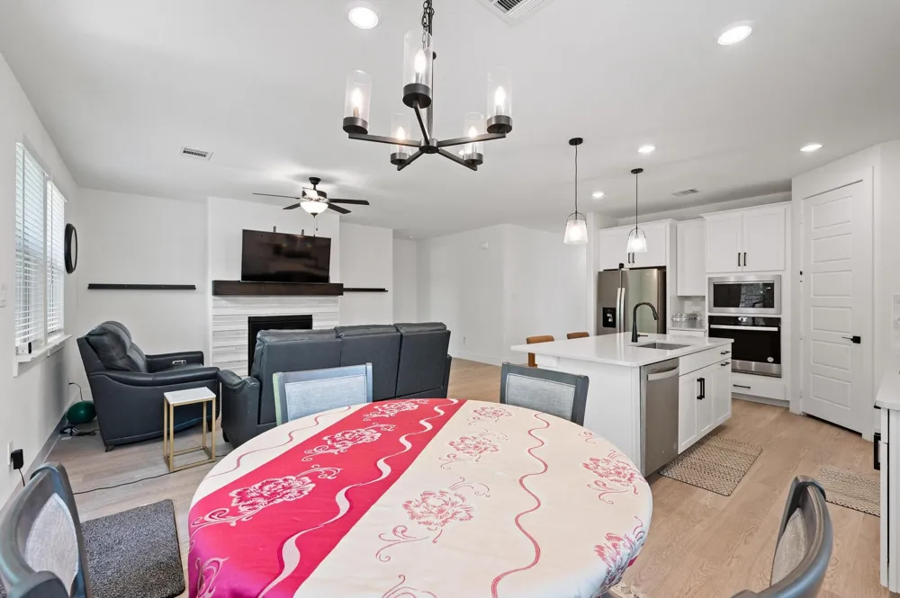 2848 Acadia Drive Corinth, TX 76210