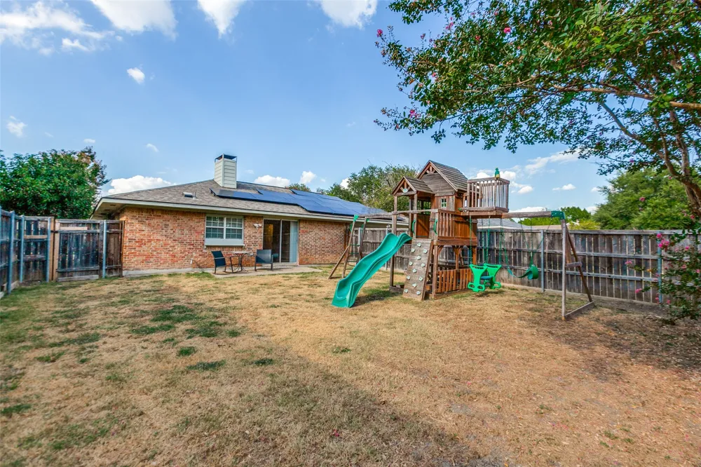 1114 Midway Drive Richardson, TX 75081