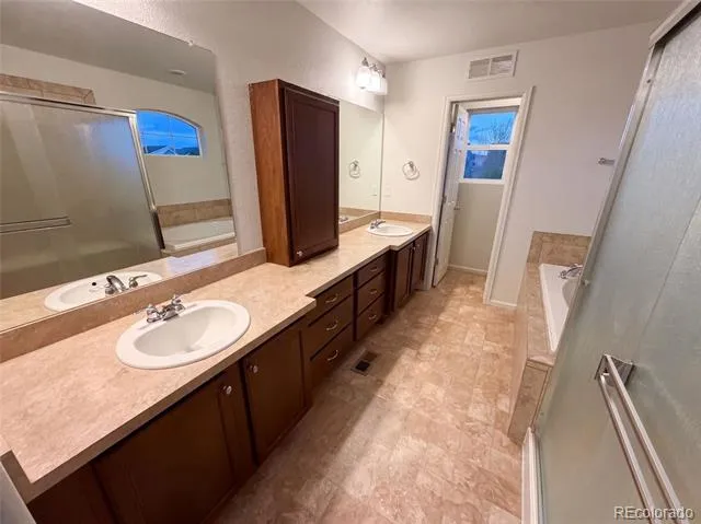 5573 Killarney Court Denver, CO 80249