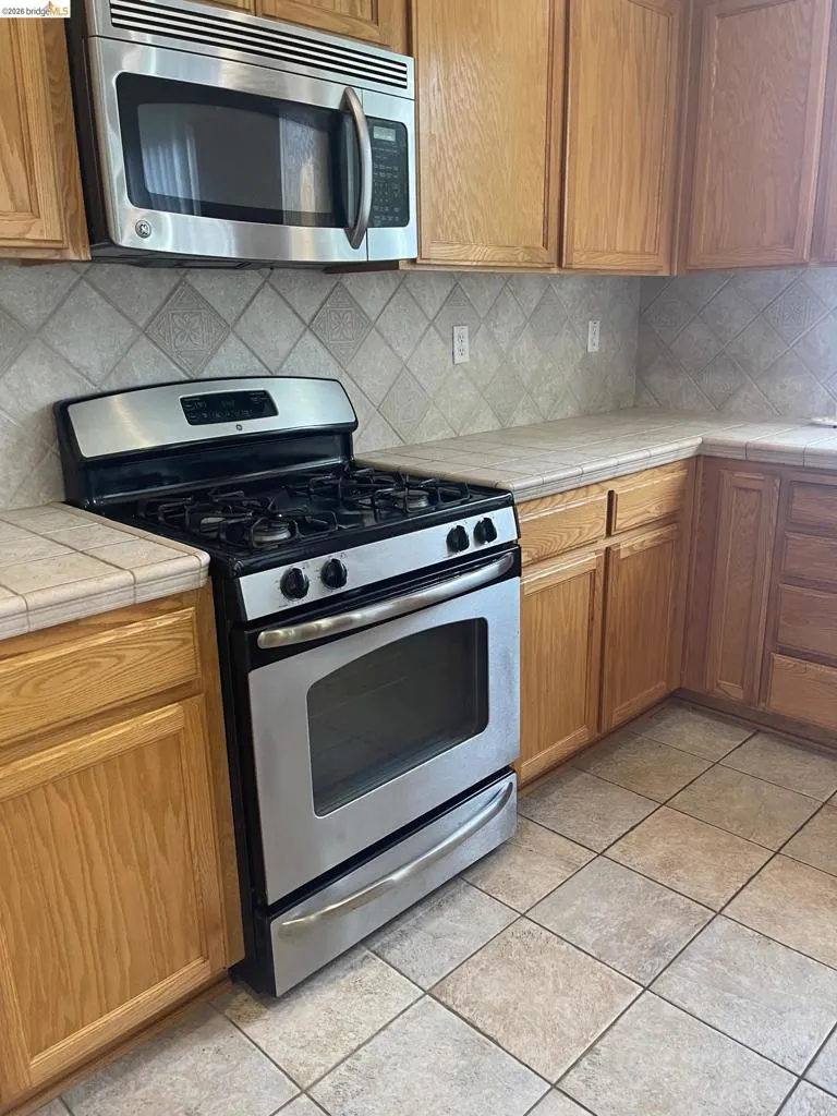 2309 St Augustine Dr Brentwood, CA 94513