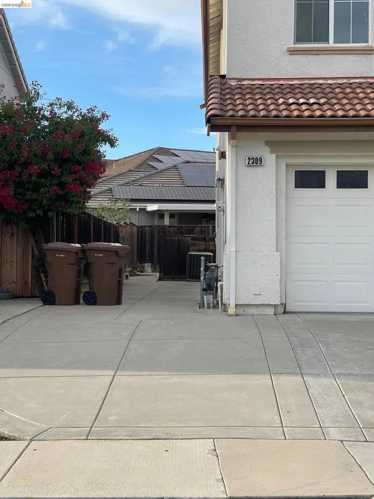 2309 St Augustine Dr Brentwood, CA 94513