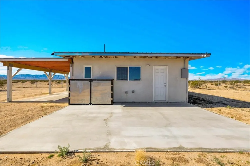 86515 Amboy Road 29 Palms, CA 92277