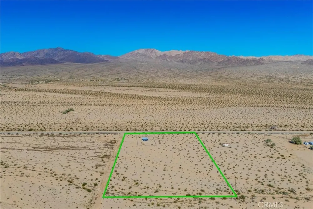 86515 Amboy Road 29 Palms, CA 92277
