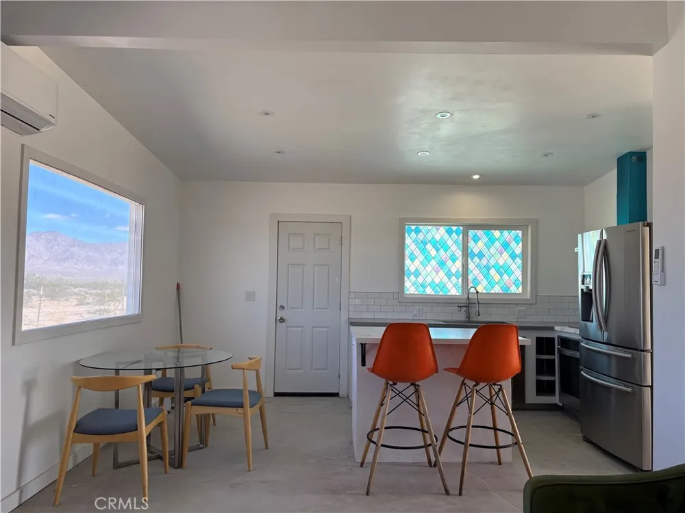 86515 Amboy Road 29 Palms, CA 92277