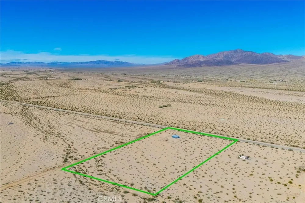86515 Amboy Road 29 Palms, CA 92277