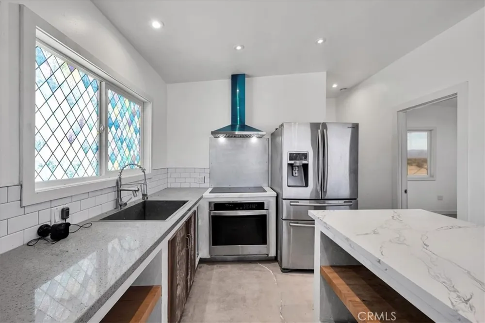 86515 Amboy Road 29 Palms, CA 92277