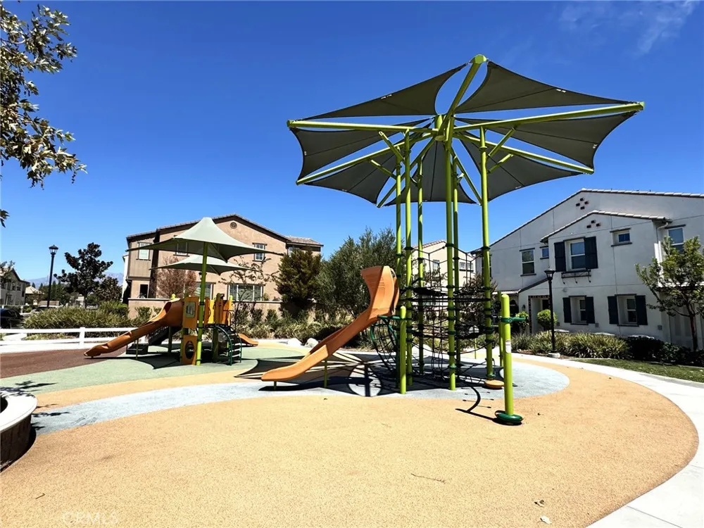 7120 Vernazza Eastvale, CA 92880
