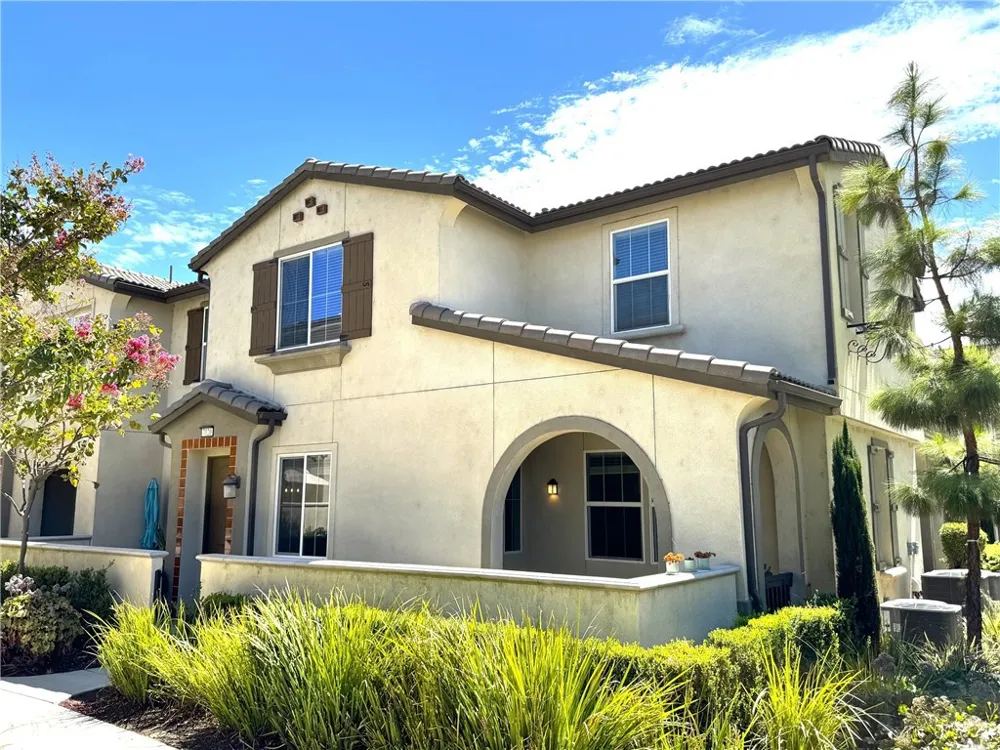 7120 Vernazza Eastvale, CA 92880