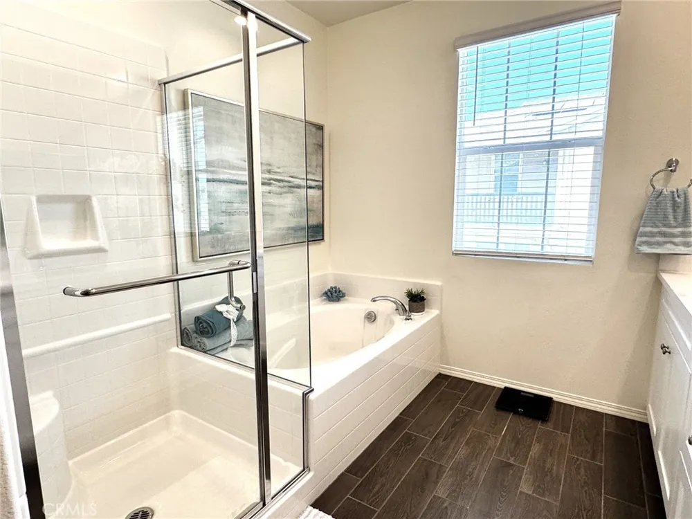 7120 Vernazza Eastvale, CA 92880