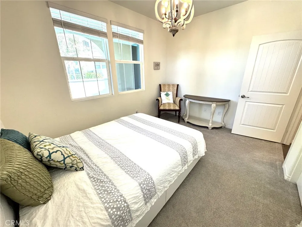 7120 Vernazza Eastvale, CA 92880