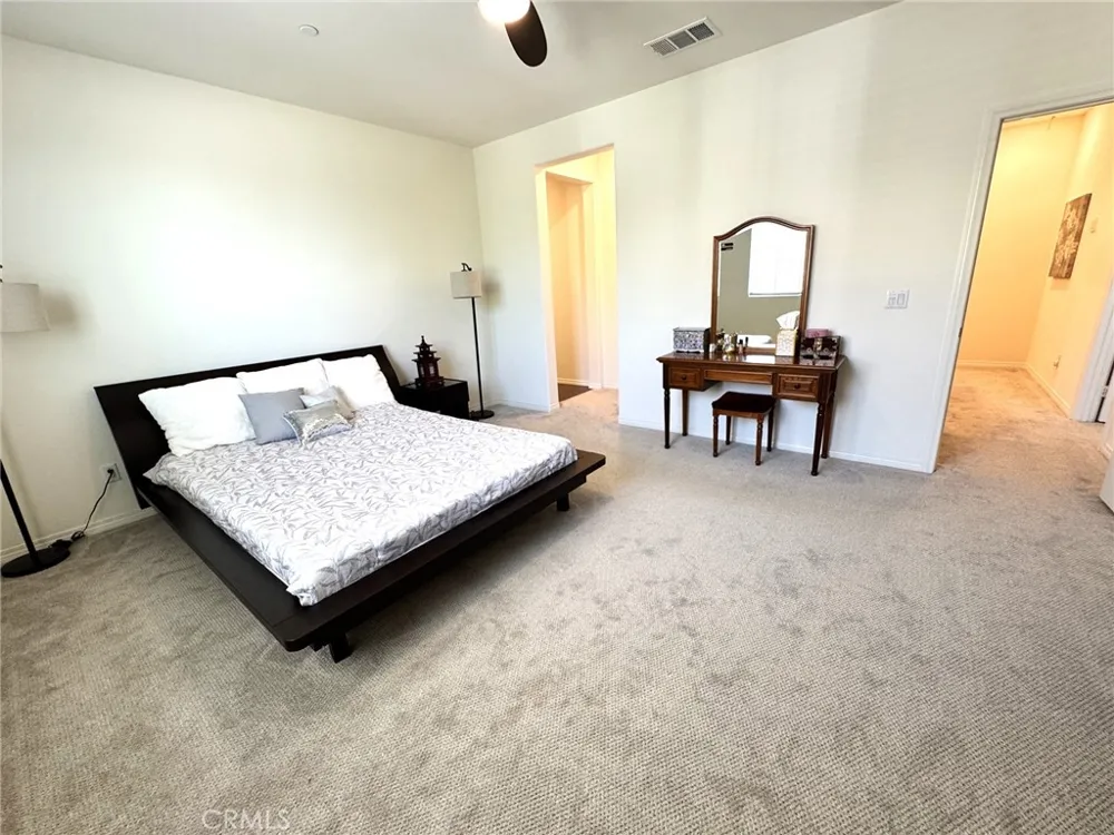 7120 Vernazza Eastvale, CA 92880