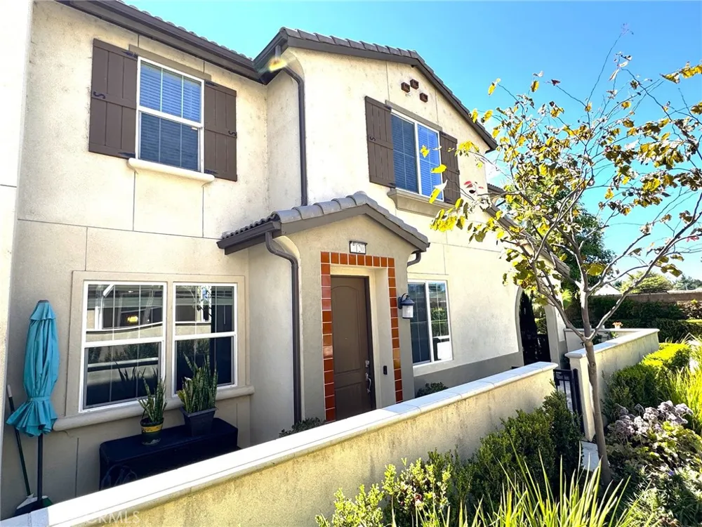 7120 Vernazza Eastvale, CA 92880