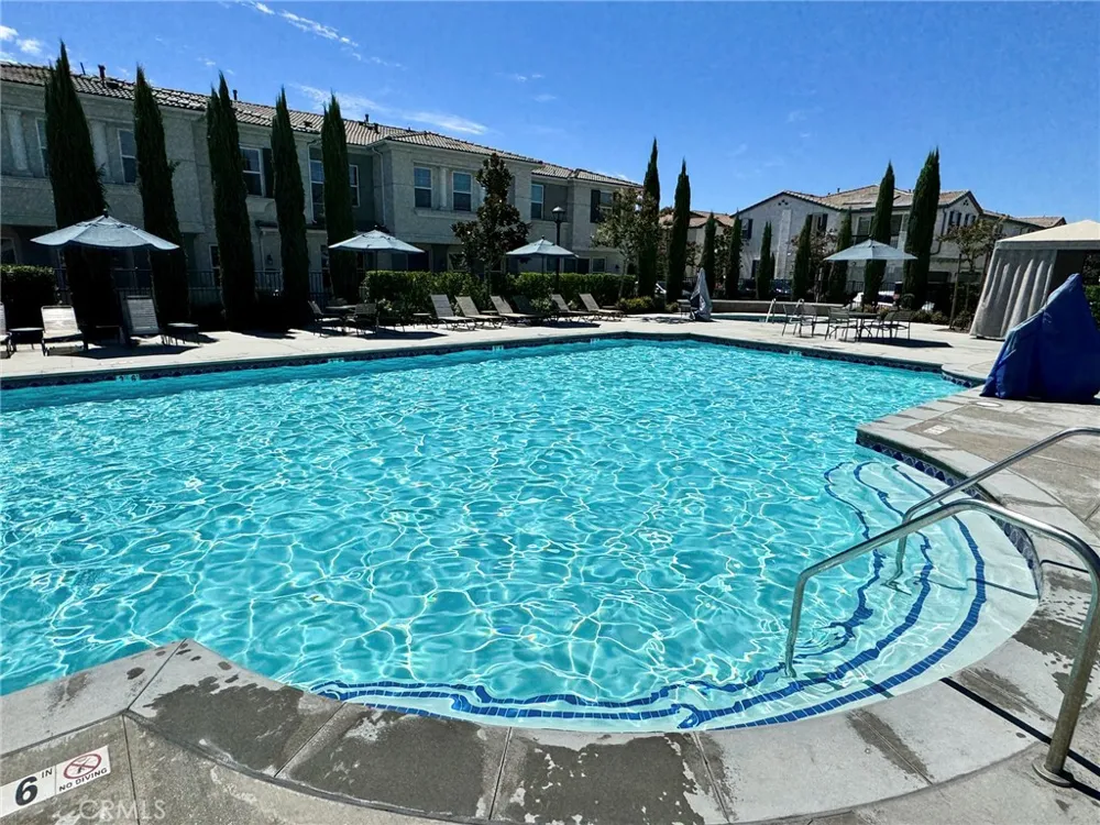 7120 Vernazza Eastvale, CA 92880