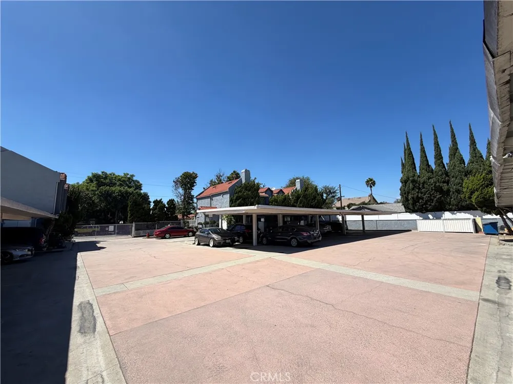 14030 McClure Avenue #201 Paramount, CA 90723