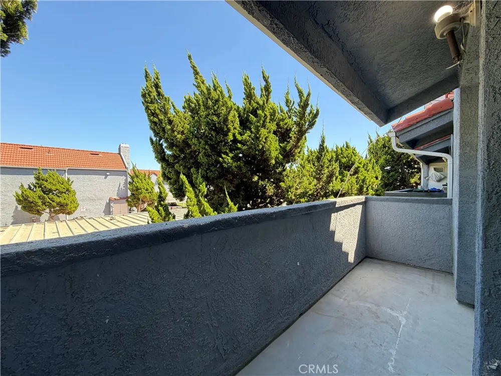 14030 McClure Avenue #201 Paramount, CA 90723