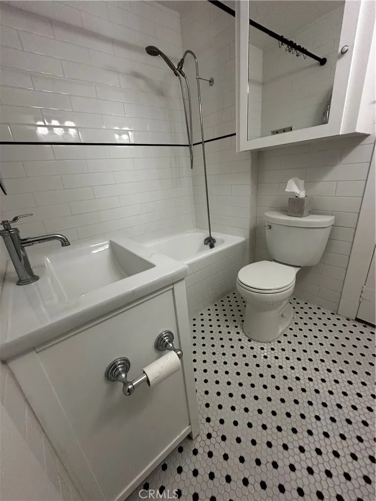 3455 Locust Street Riverside, CA 92501