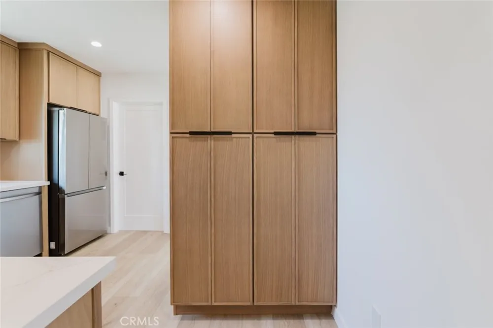 6021 E Oakbrook Street Long Beach, CA 90815