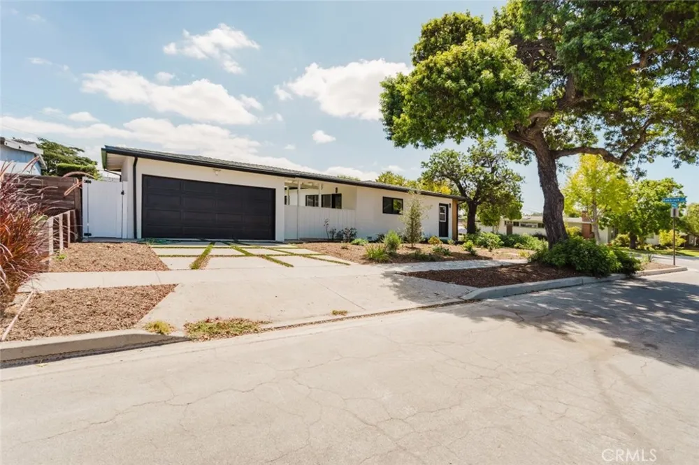 6021 E Oakbrook Street Long Beach, CA 90815
