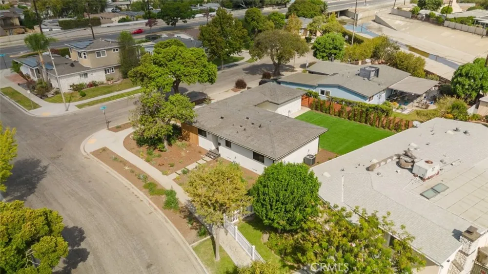 6021 E Oakbrook Street Long Beach, CA 90815