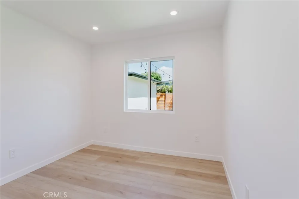 6021 E Oakbrook Street Long Beach, CA 90815