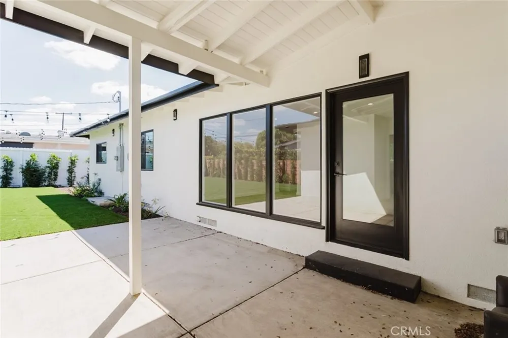 6021 E Oakbrook Street Long Beach, CA 90815