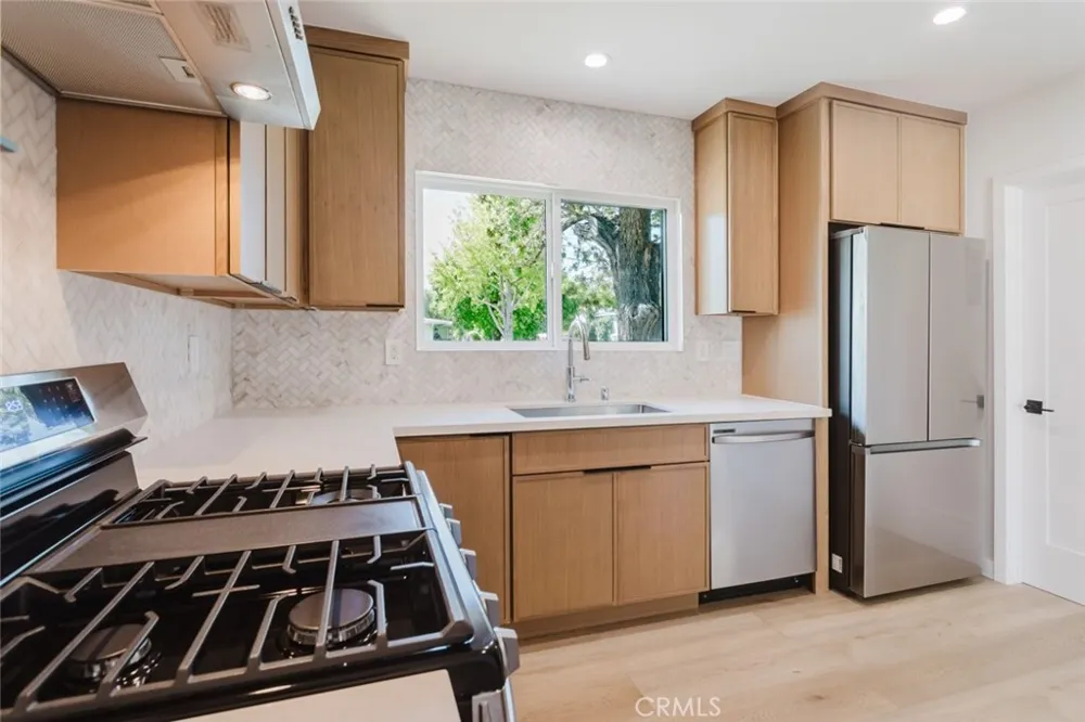 6021 E Oakbrook Street Long Beach, CA 90815