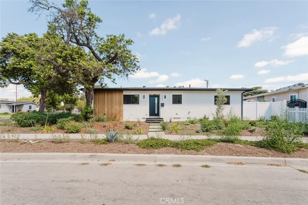 6021 E Oakbrook Street Long Beach, CA 90815