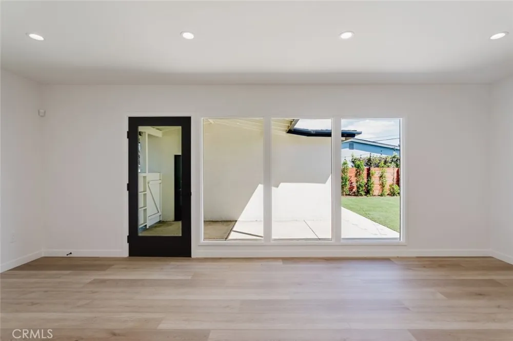 6021 E Oakbrook Street Long Beach, CA 90815