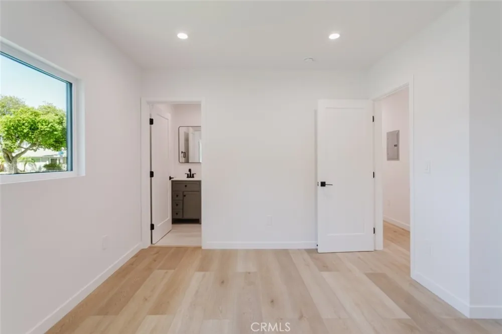 6021 E Oakbrook Street Long Beach, CA 90815