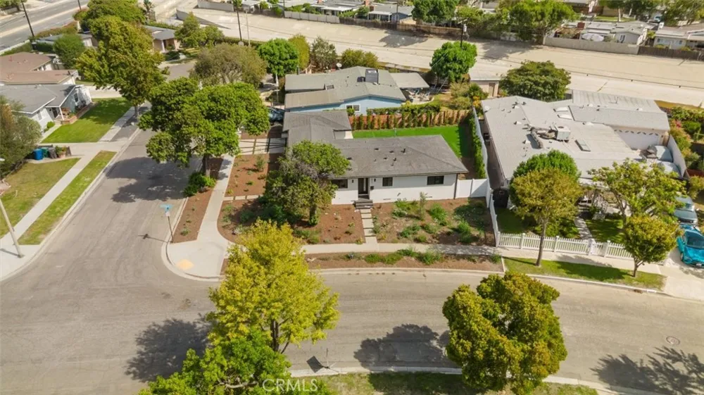 6021 E Oakbrook Street Long Beach, CA 90815