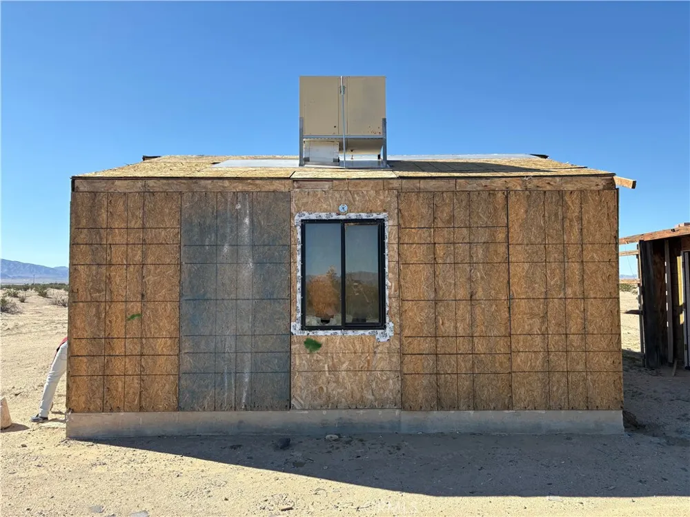 85875 Diamond Bar Road 29 Palms, CA 92277