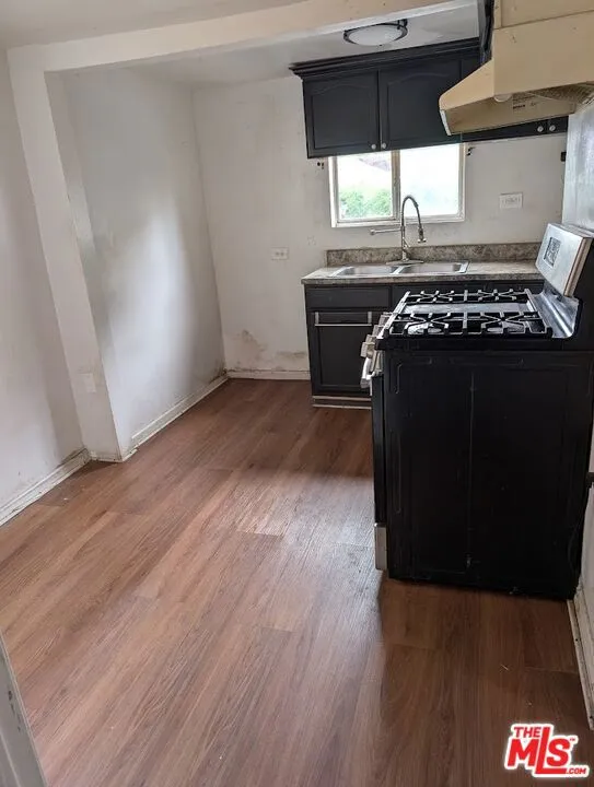 1654 E 32nd Street Los Angeles, CA 90011