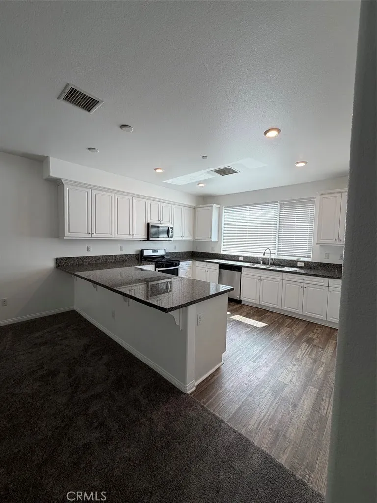 8013 Olive Lane Downey, CA 90241