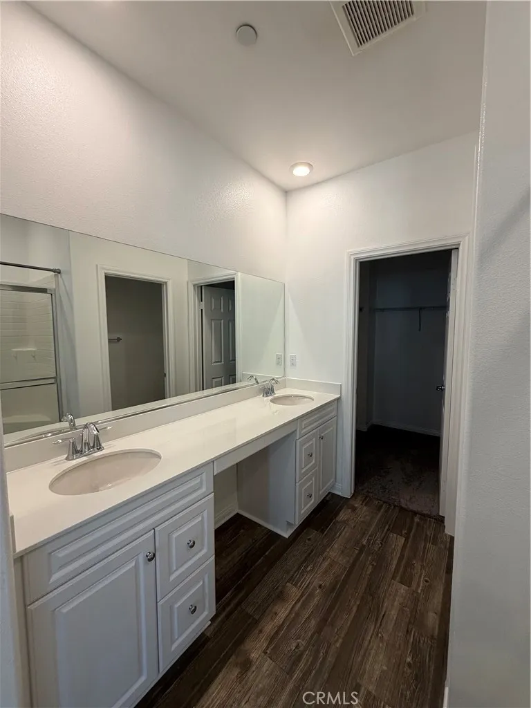 8013 Olive Lane Downey, CA 90241