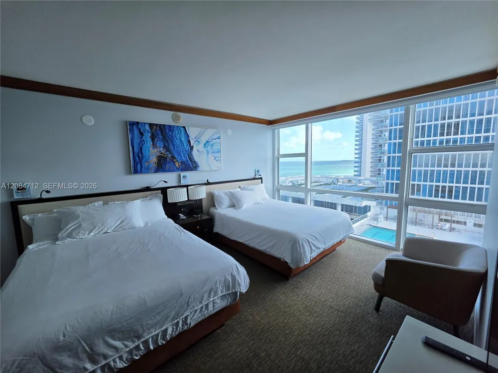 6801 Collins Ave #1014 Legal 1004 Door Miami Beach, FL 33141