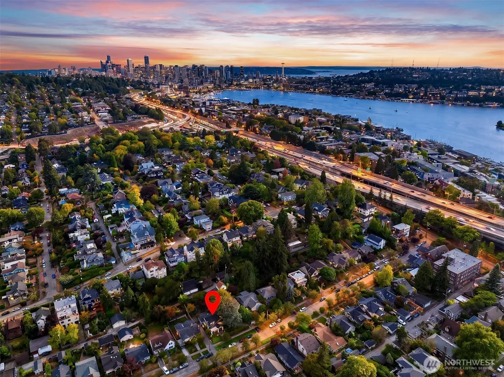 863 E Gwinn Place Seattle, WA 98102