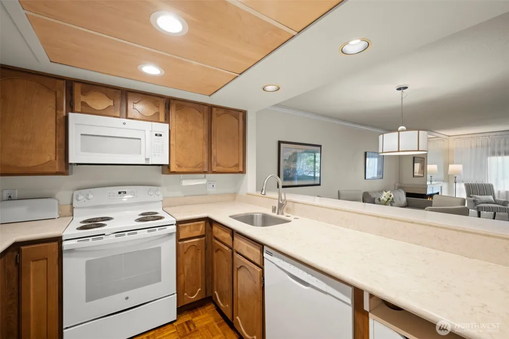401 100th Avenue NE #213 Bellevue, WA 98004