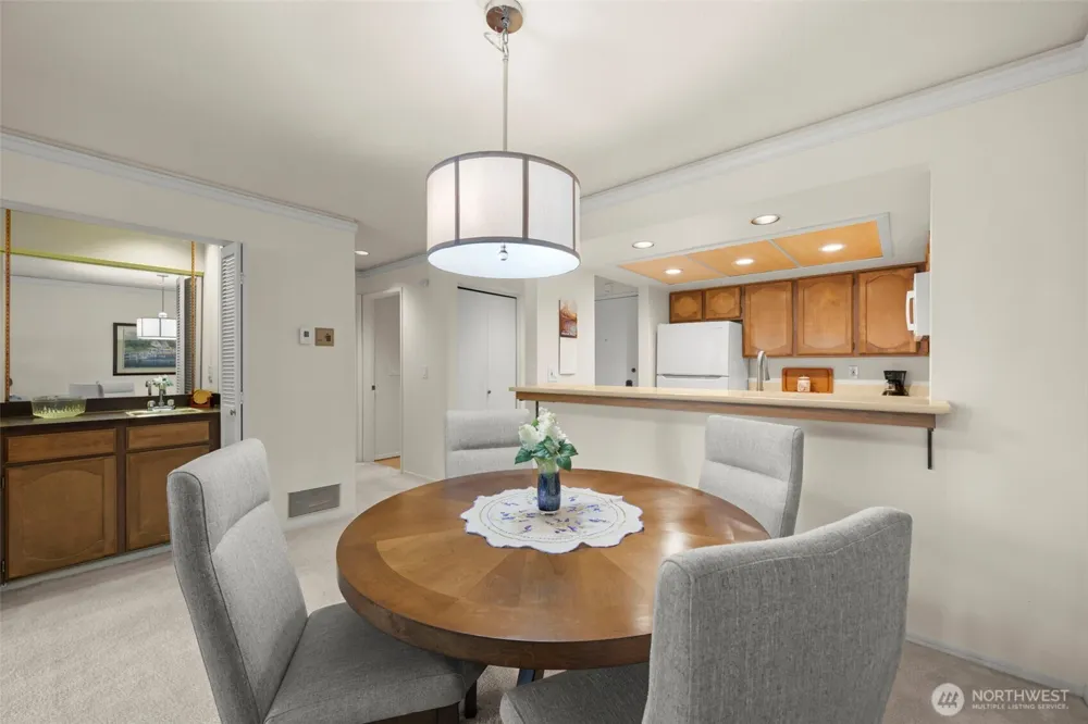 401 100th Avenue NE #213 Bellevue, WA 98004