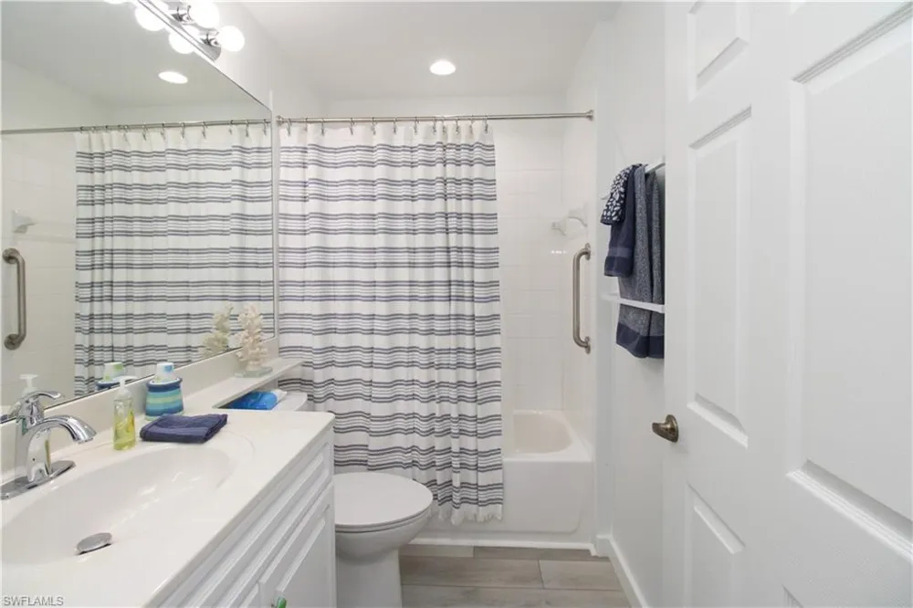 25080 Peacock Lane #101 Naples, FL 34114