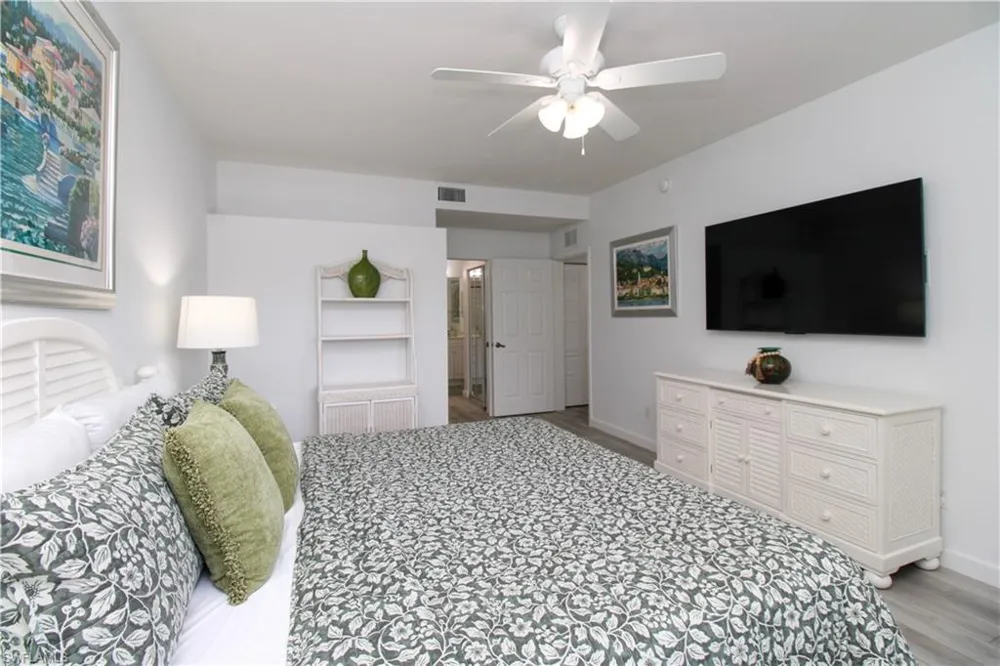 25080 Peacock Lane #101 Naples, FL 34114