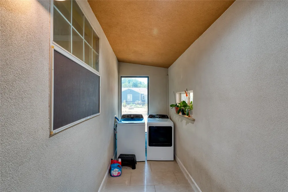 813 Iowa Street Irving, TX 75060
