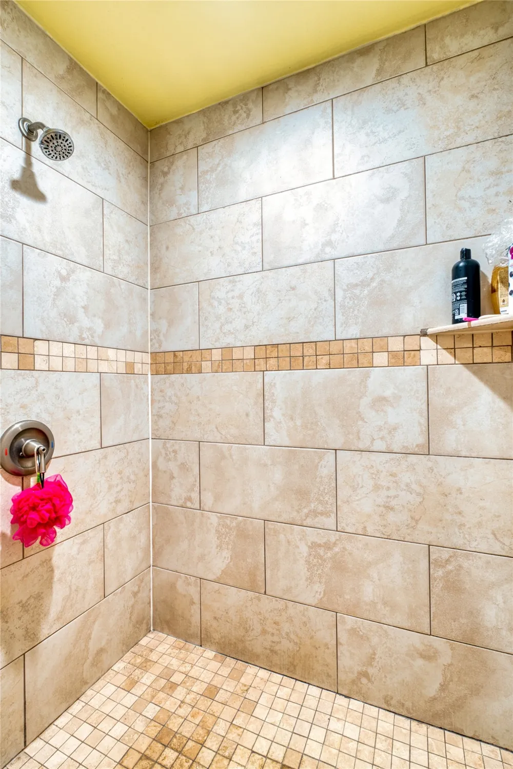 813 Iowa Street Irving, TX 75060