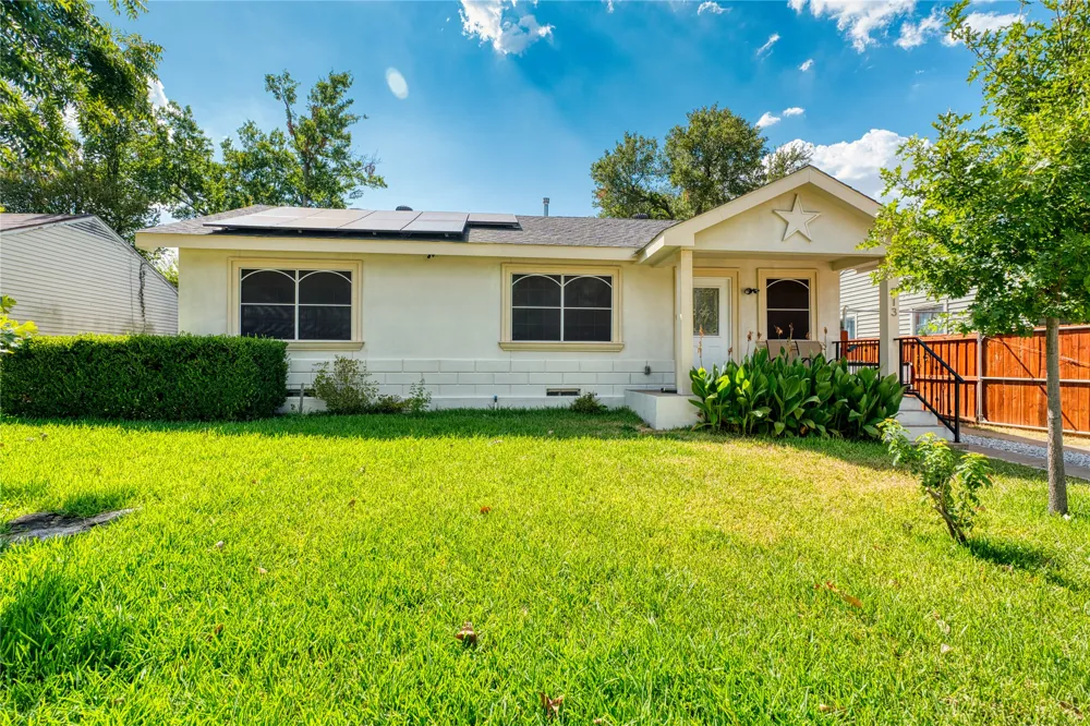 813 Iowa Street Irving, TX 75060