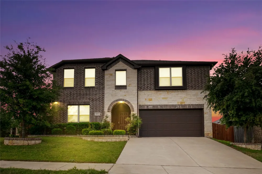 801 Oriel Circle Fort Worth, TX 76036