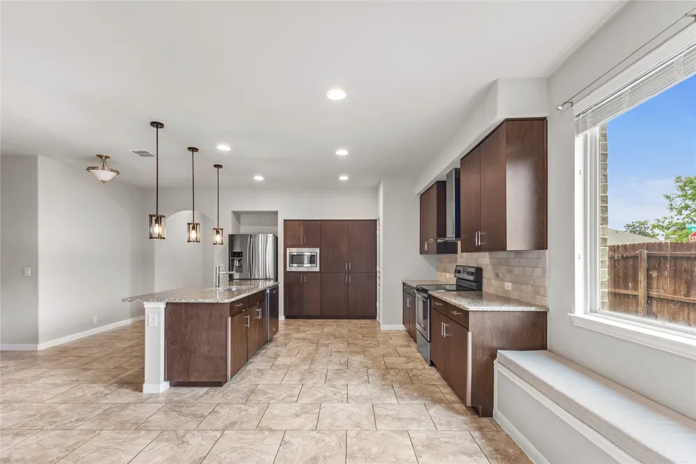 801 Oriel Circle Fort Worth, TX 76036