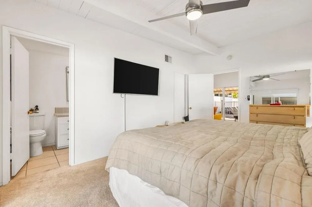 2211 Starr Road Palm Springs, CA 92262